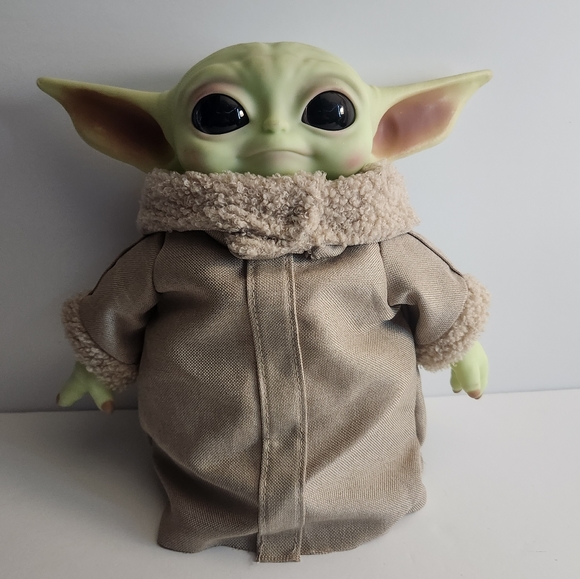 Star Wars Baby Yoda doll - Picture 2 of 4